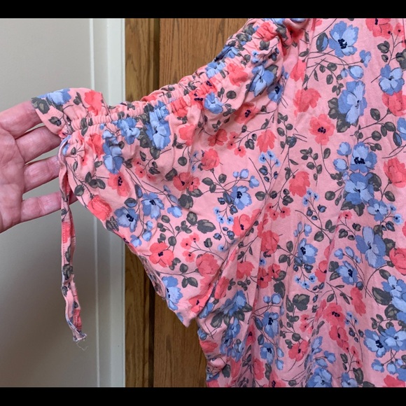 Top - Picture 2 of 3